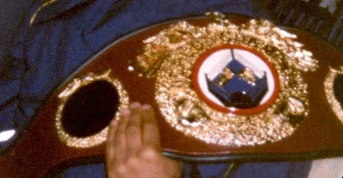 Ζώνη πρωταθλητή της WBO.